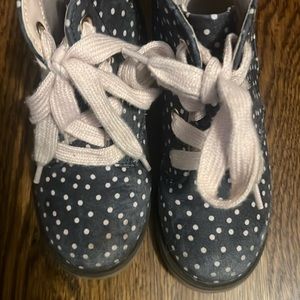 Gray velvet with pink dots